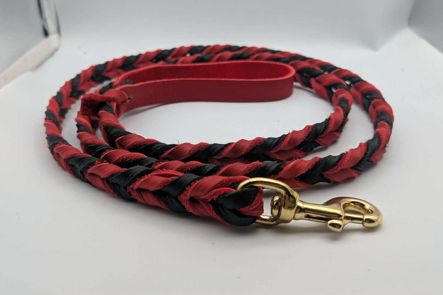 Clearance Leashes